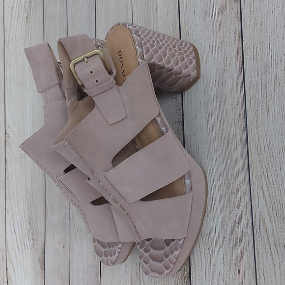 Donald Pliner Geneva Beige Suede Heeled Sandals With Snake Skin Heels Size 9 - Picture 5 of 8